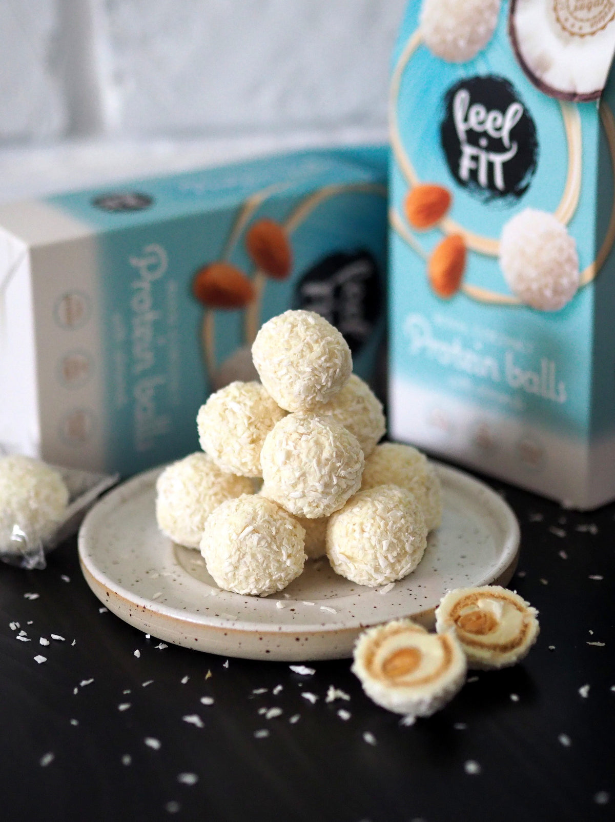 Feel Fit Coconut Protein Balls with Almonds 63g